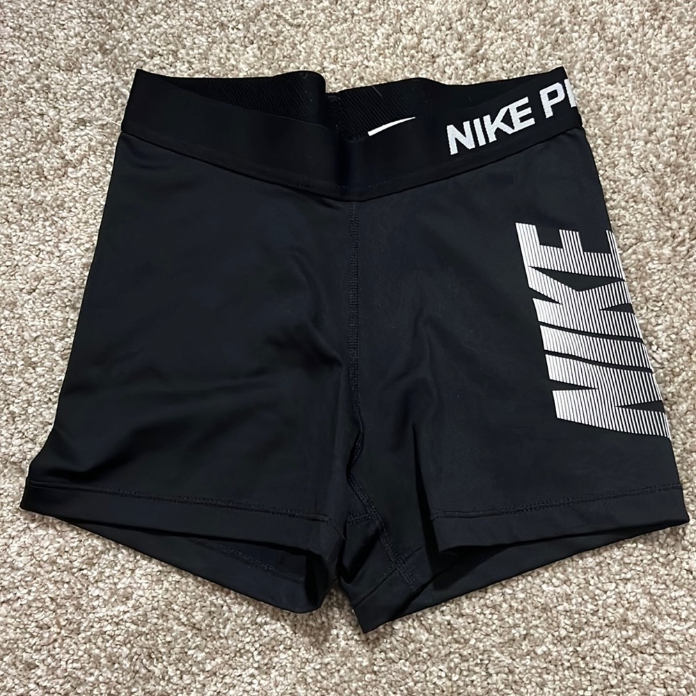 NWOT Nike Biker Shorts